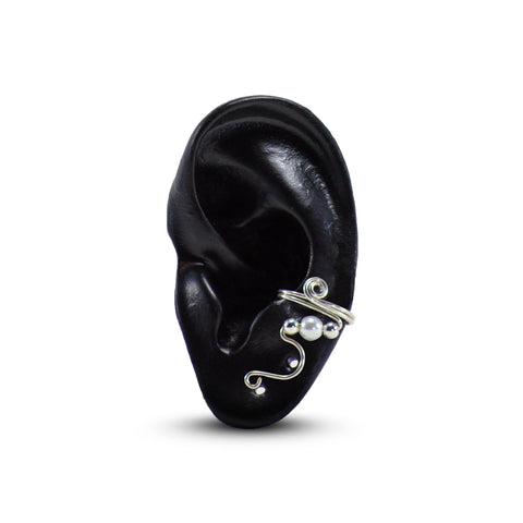 Small Earcuff (Silver w/ Pearl)